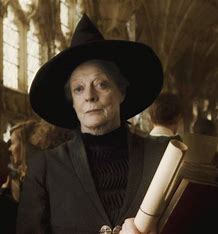 Dame Maggie Smith, aktris pemenang Oscar yang terkenal dalam Harry Potter dan Downton Abbey, meninggal dunia pada usia 89.